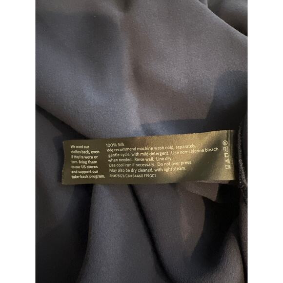 Eileen Fisher Silk Georgette Tank Top Medium Crepe Bateau Neck Blue Blouse Shirt - Picture 5 of 7